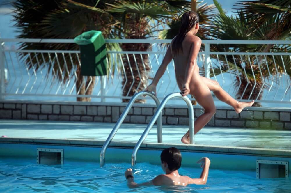 [NwDL] Pool Assortment Nudism Life