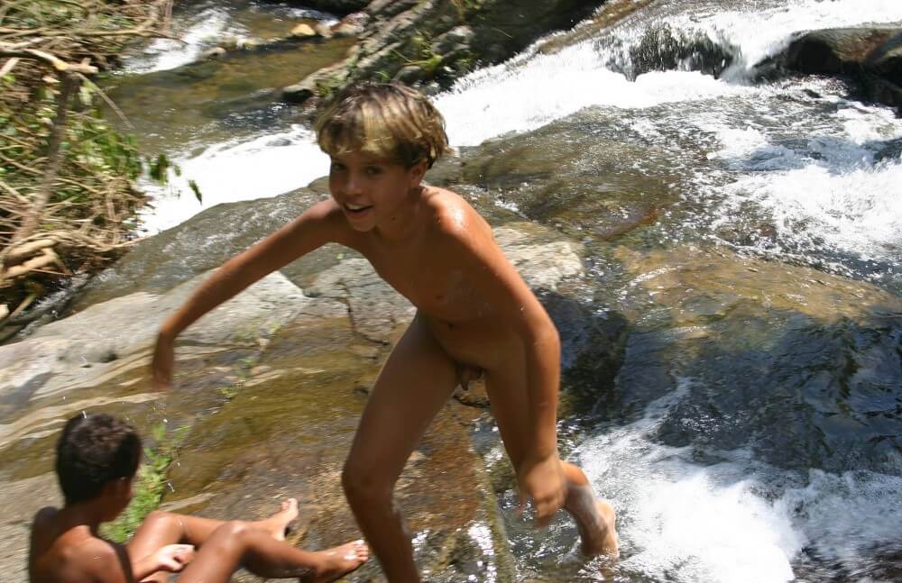 [NwDL] Brazilian Cliff Slide pics