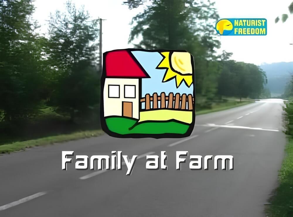 [NwDL] Naturist Freedom: Family at Farm