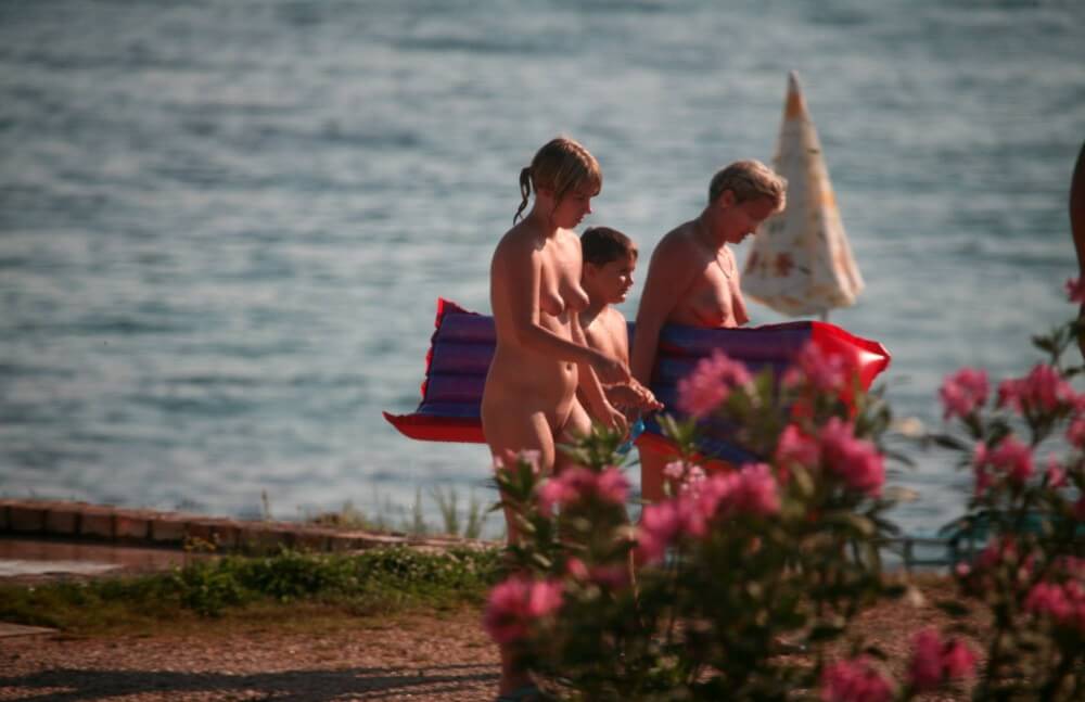 [NwDL] Dusk Til Dawn Showering phoros