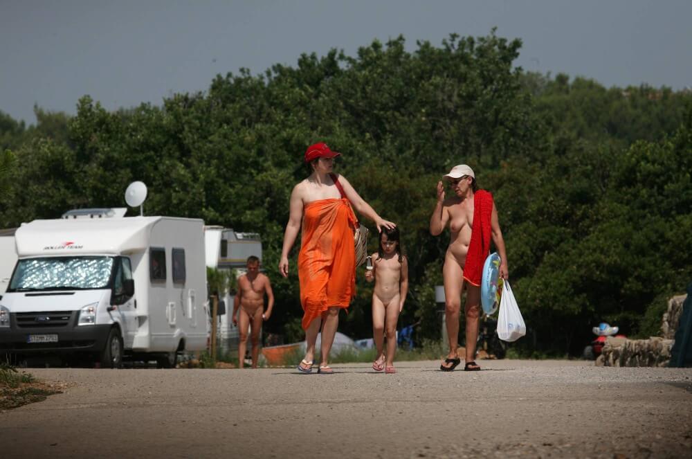 [NwDL] Bondi Beach Path Outskirt pics