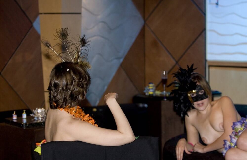 [NwDL] Masquerade Lounging photos