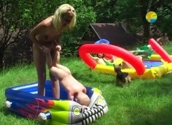 [NwDL] Naturist Freedom: Not only Skipping Ropes