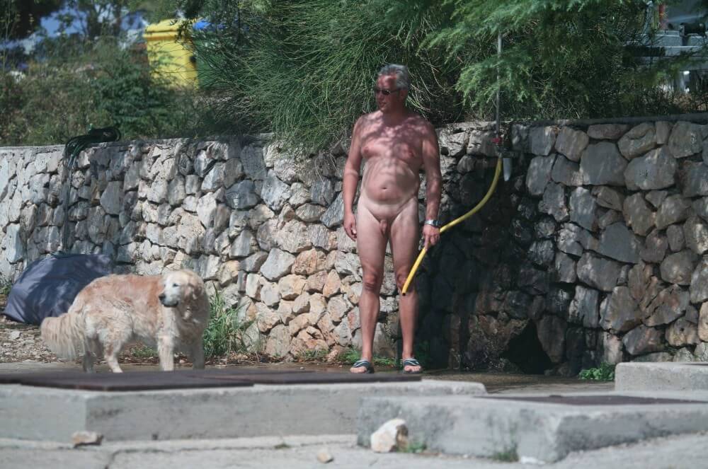 [NwDL] Shower-Wall Bath Parents pics